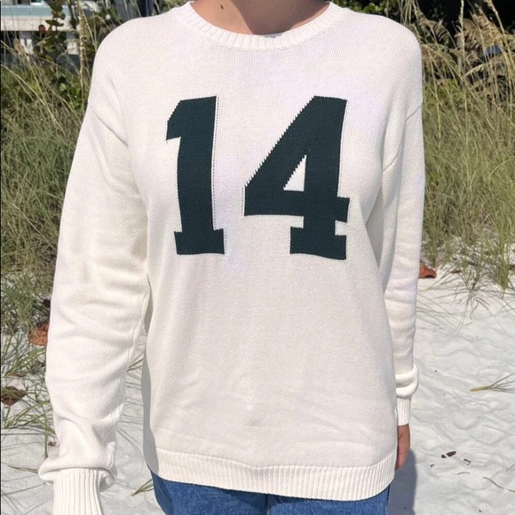 Brandy Melville Nico 14 Sweater - Picture 4 of 7